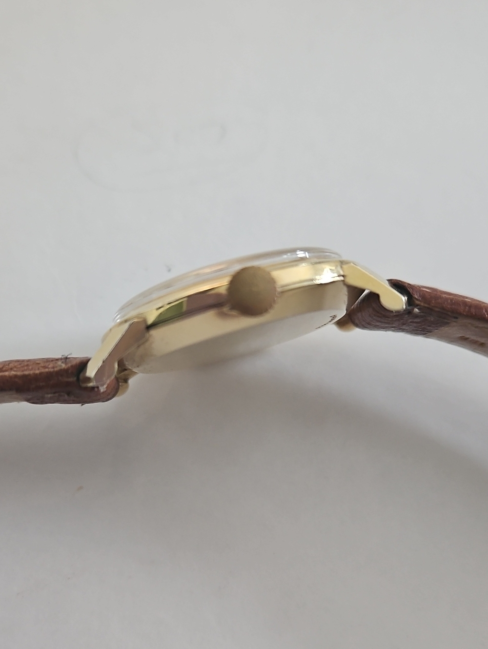 Classic Longines 14k Men's Watch. Band Not Original - Picture 6 of 6